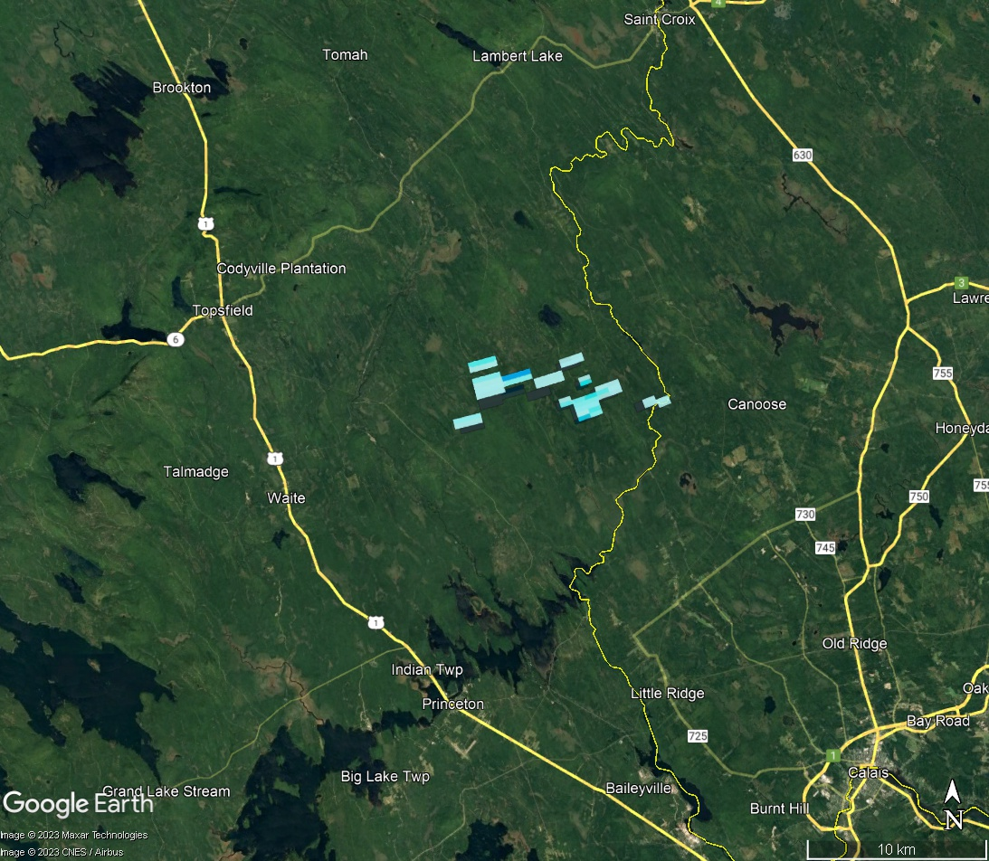 Composite map of radar signatures showing falling meteorites. The green line is an estimated fireball ground track.