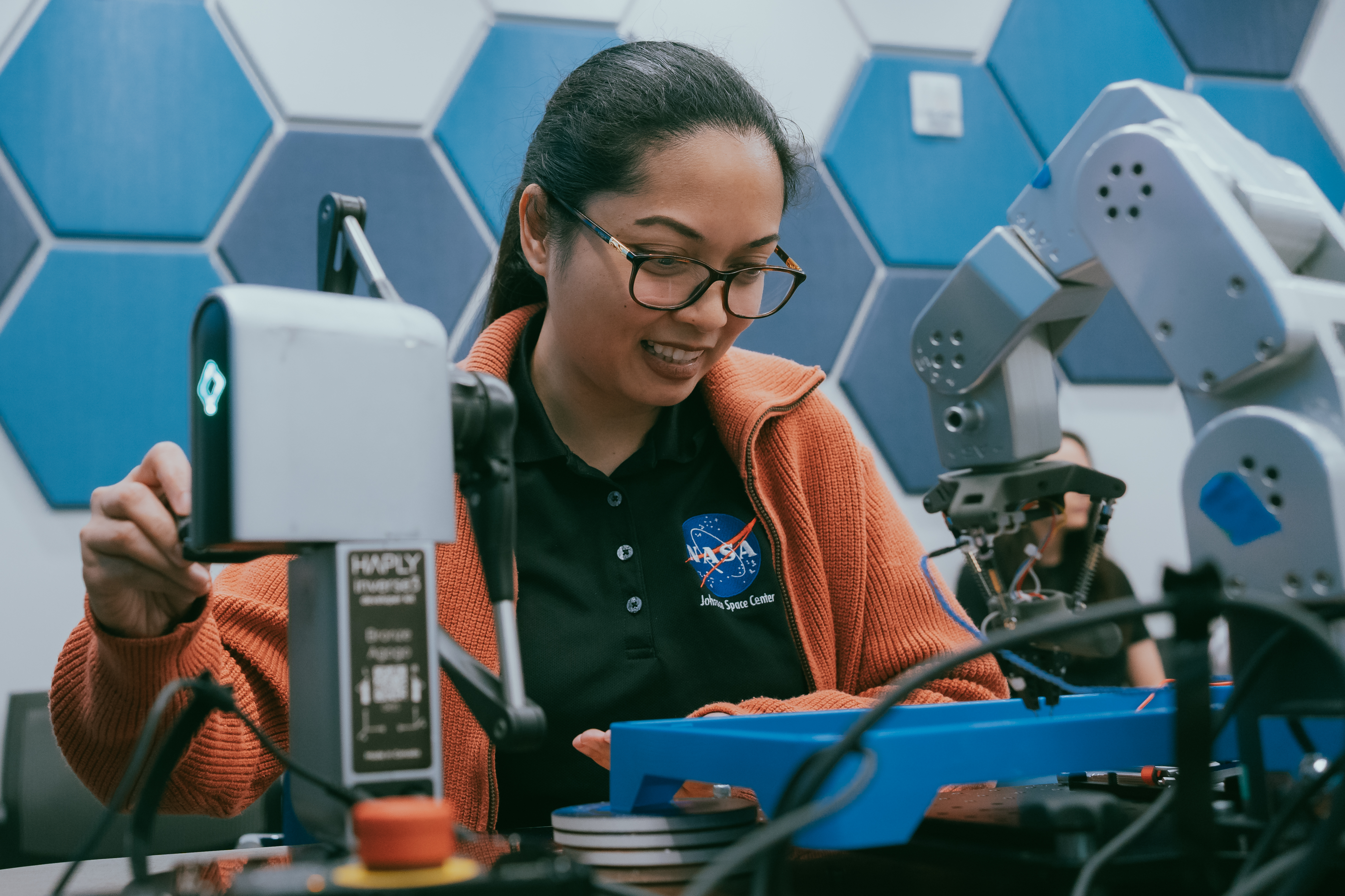 Picture of Erika Rivera, Astromaterials Small Particles Processor, JETS